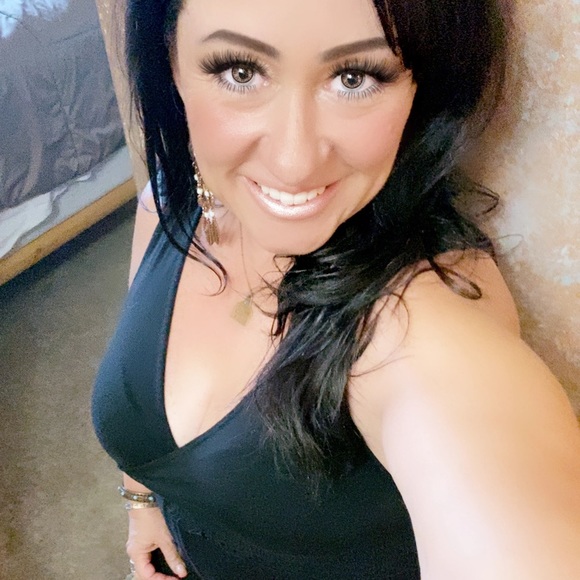 Meet your Posher, Jena - Picture 1 of 1